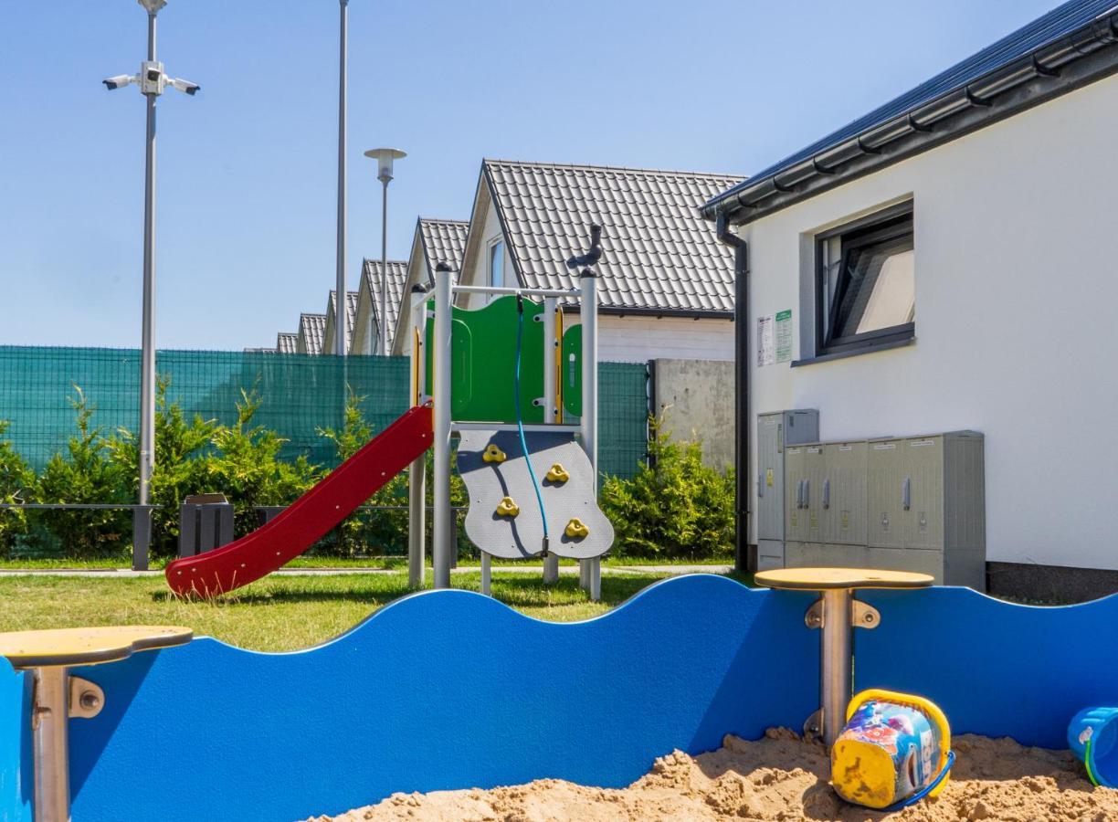 5 Zmyslow Akademia Wypoczynku Domki Grzybowo  Exterior foto